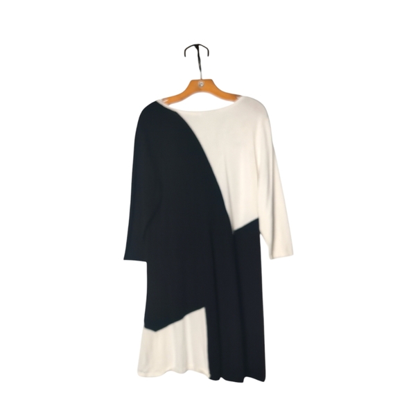 FINAL DAYS $5 Cato Black and Cream Color Block Sweater Dress - Picture 3 of 6